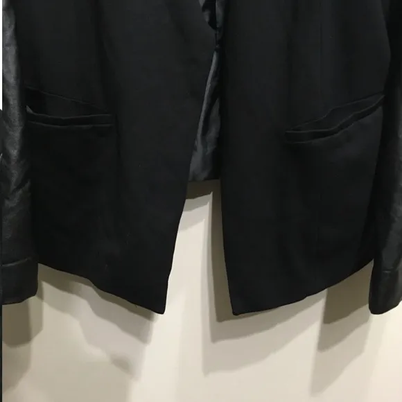Torrid Sz 3 Black Blazer Faux Leather Open Front Plus Size