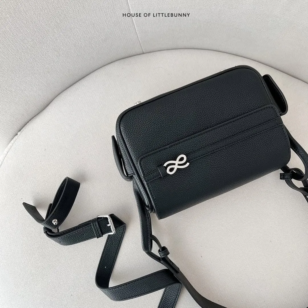 Treasure Belt 22 in Black PU