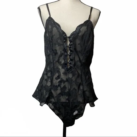 Vintage Gold Label Victoria Secret nightie one piece Medium