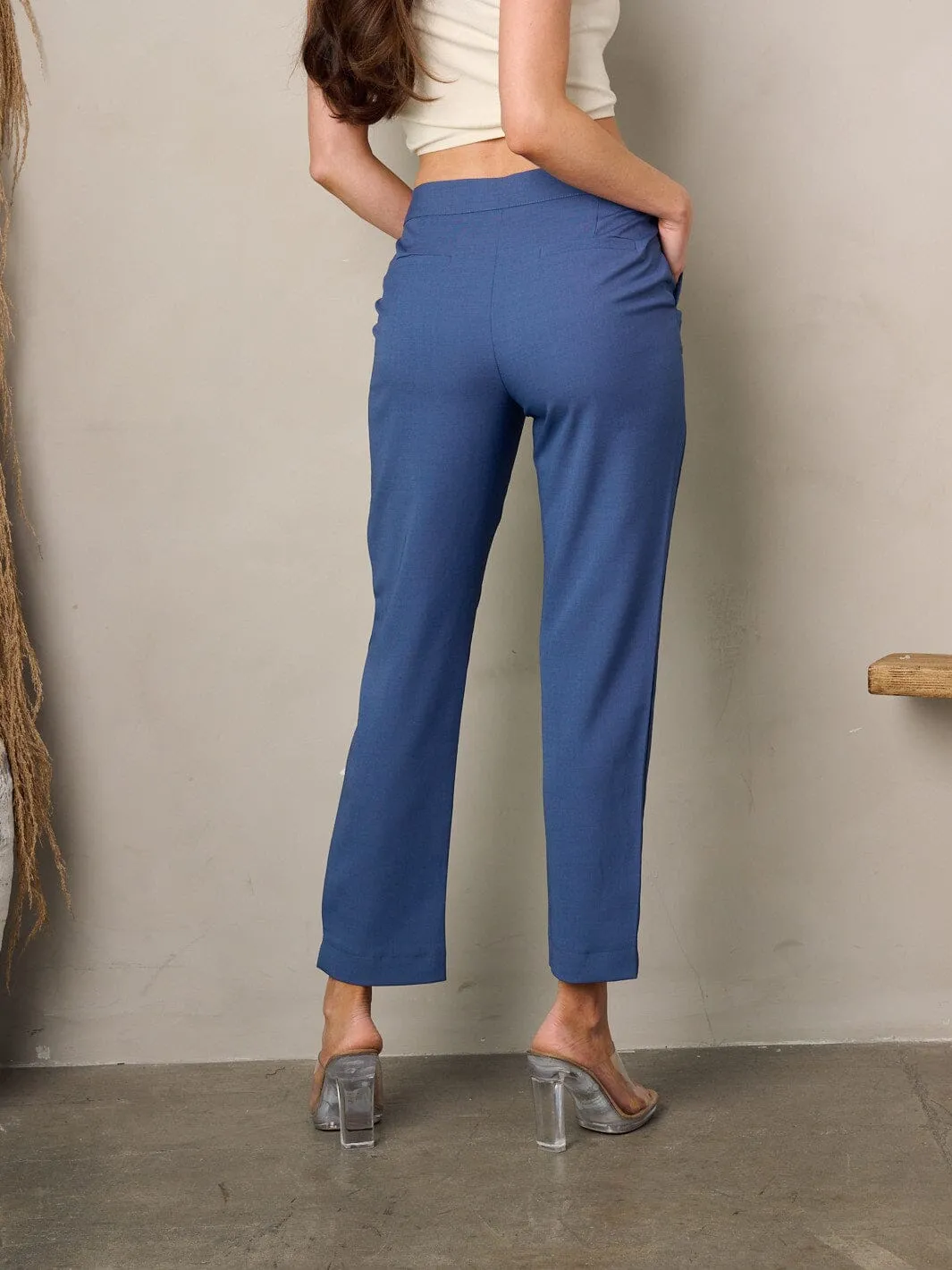 WOMEN'S BUTTON CLOSURE SOLID POCKETS PANTS