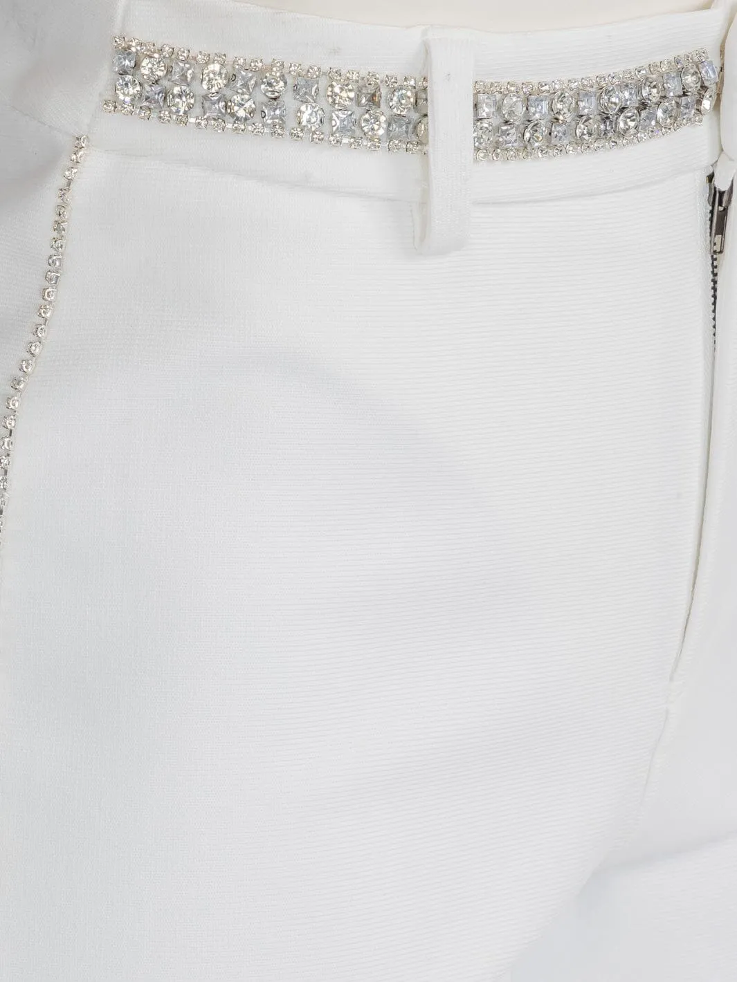 WOMEN'S BUTTON CLOSURE STUDS DETAILED BANDAGE MINI SHORT