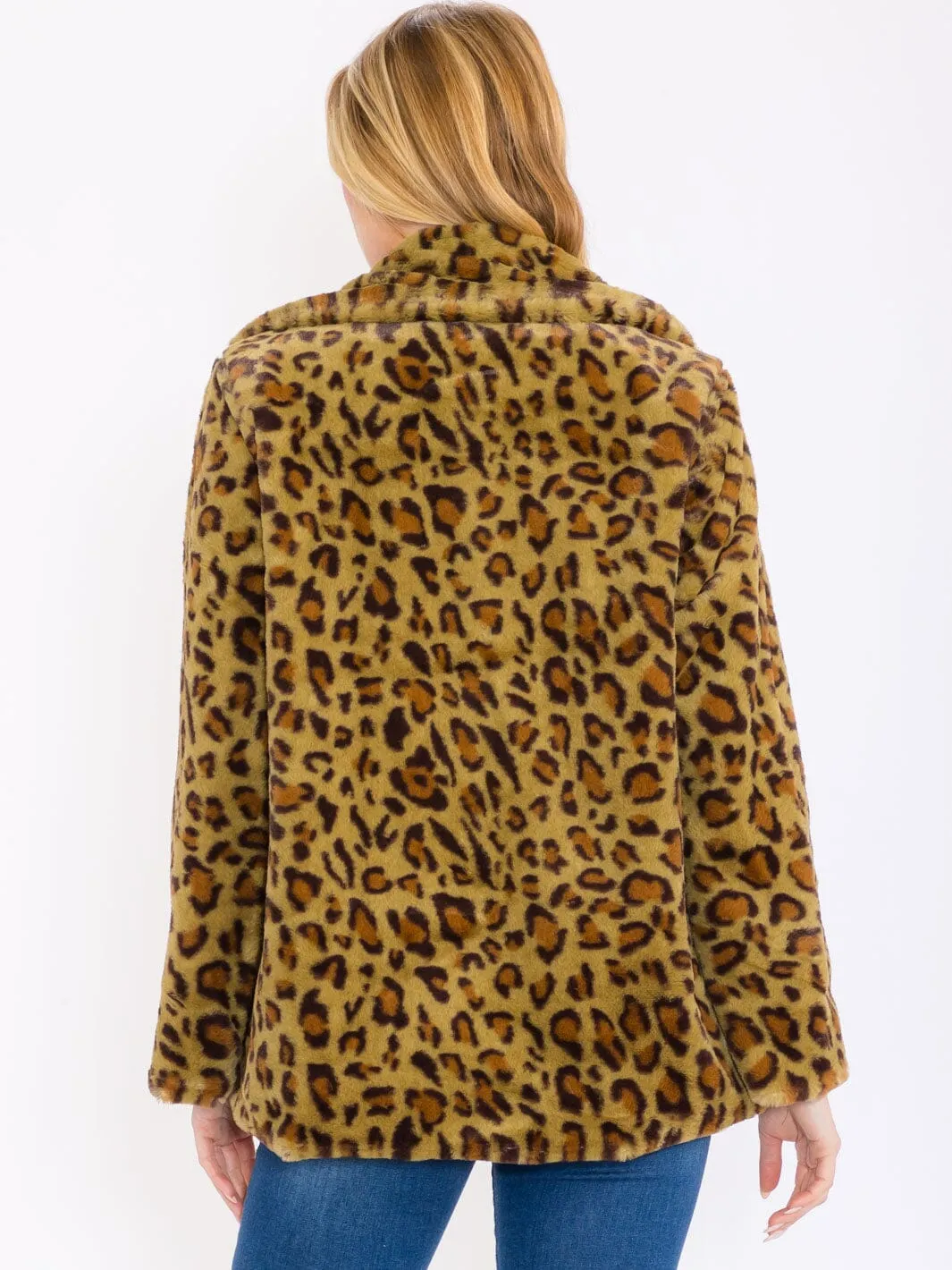 WOMEN'S LONG SLEEVE BUTTON CLOSURE FRONT POCKETS ANIMAL PRINT SHERPA JACKET