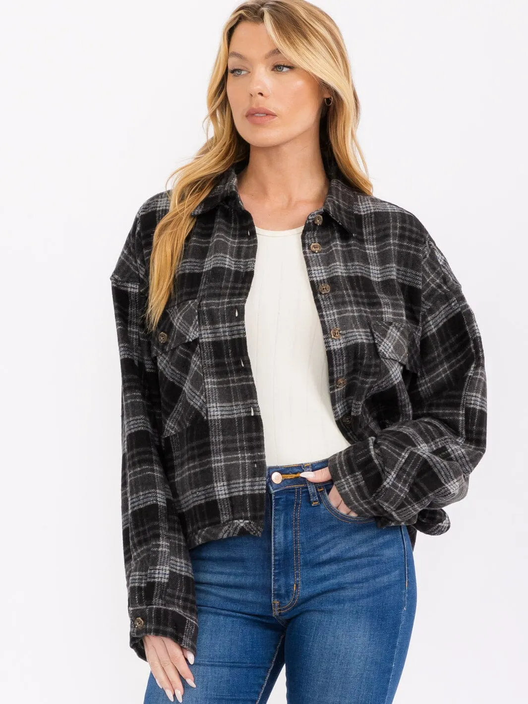 WOMEN'S LONG SLEEVE BUTTON CLOSURE FRONT POCKETS PLAID JACKET