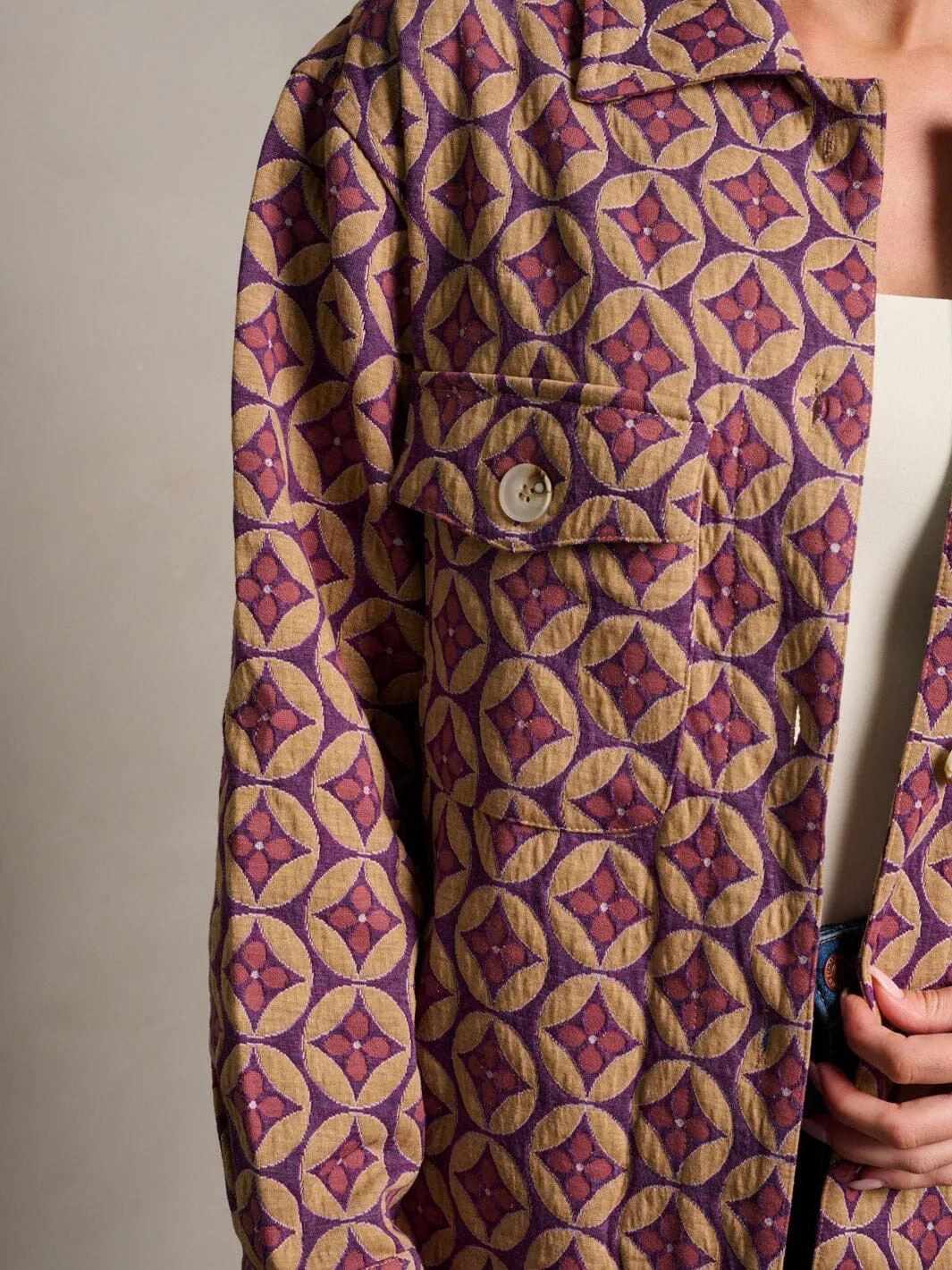 WOMEN'S LONG SLEEVE BUTTON CLOSURE MULTI PRINT JACKET