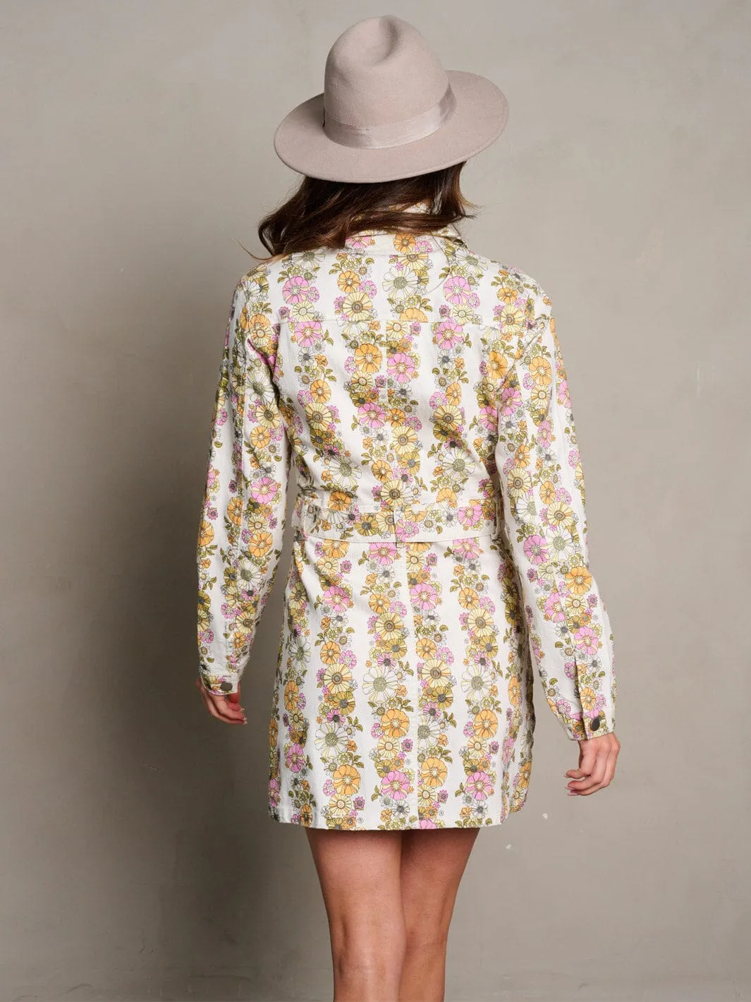 WOMEN'S LONG SLEEVE BUTTON CLOSURE POCKETS BELT FLORAL MINI DRESS