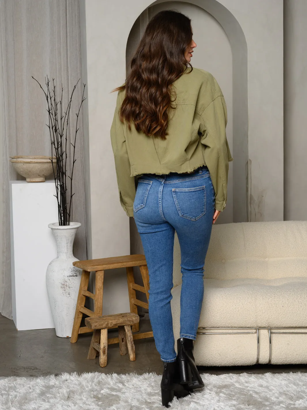 WOMEN'S LONG SLEEVE BUTTON UP BOTTOM FRINGE JACKET