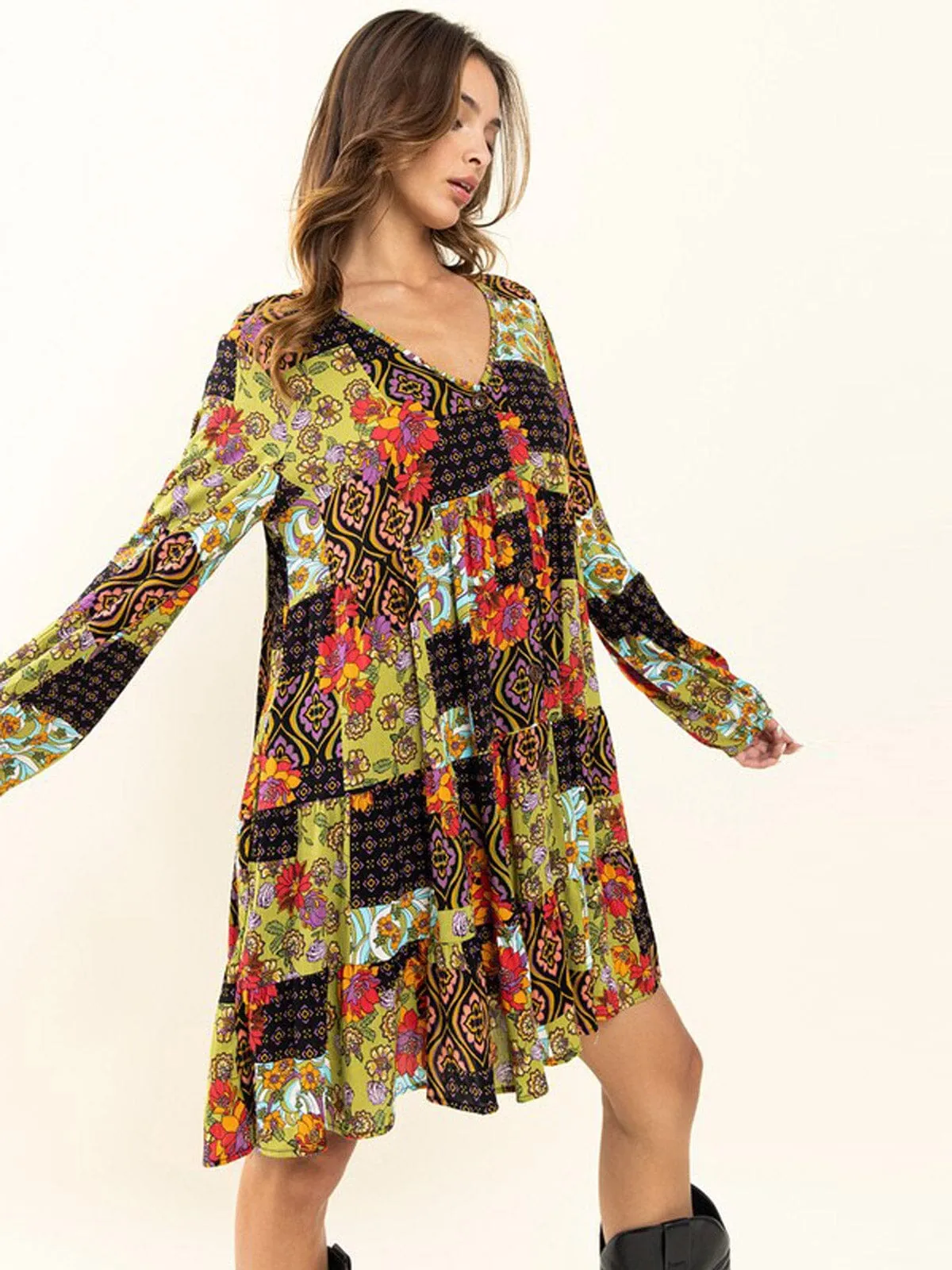 WOMEN'S LONG SLEEVE BUTTON UP V-NECK POCKETS MULTI PRINT MINI DRESS